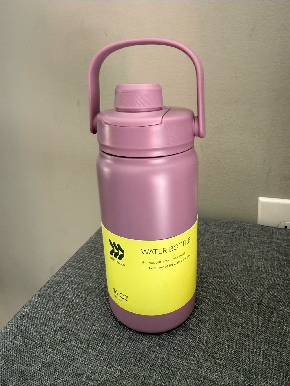 All in Motion insulated 16oz water bottle with twist cap. NWT.
